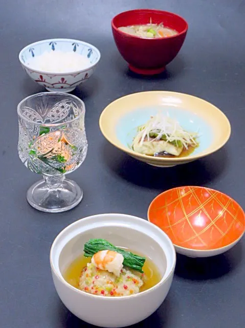 さんのじの清蒸鮮魚（チンヂョンシェンユイ）、海老芋饅頭 銀あん 海老 紅花浸し、菜の花辛子和え、豚汁 にんにく味噌、ご飯

愛用のiPadの写真が固まって（画像が多過ぎ(^^;;）画像のUPが出来ず、PCでする手もあるのに、意地になって原因究明、復旧して、晴ればれな朝です(^ ^)

先日京都に行った時に錦市場でいろい|akazawa3さん