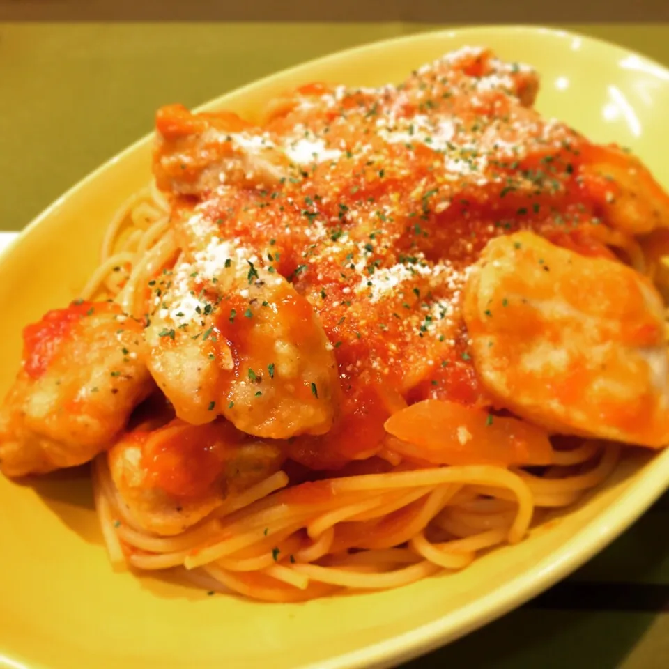 パパ特製！チキンのトマトソーススパゲティ♪|うっちーさん