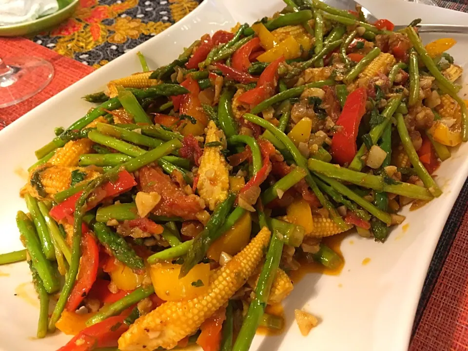 Stir-fried mixed veg in sambal|Ong Sor Fernさん