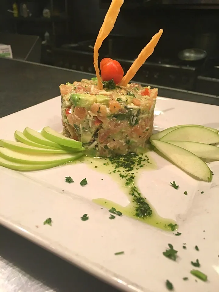 Salmon tartare!|Moe Arianejadさん