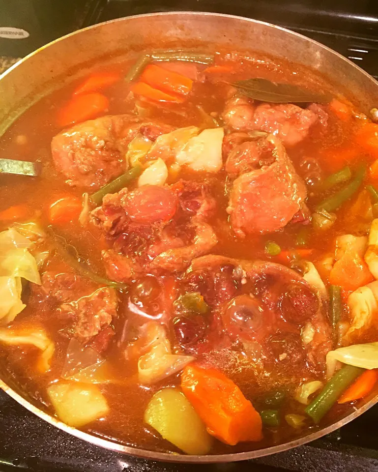 Oxtail Stew is ready to serve. Yum 😋|Alma's Home Kitchenさん