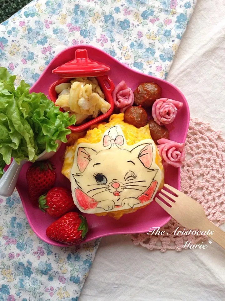 Snapdishの料理写真:マリーちゃんなオムライスのお子さまプレート♡#ディズニー #オブラートアート #お昼ご飯#お子さまランチ#お子さまプレート#オムライス#マリーちゃん|Ayumi Furukawaさん