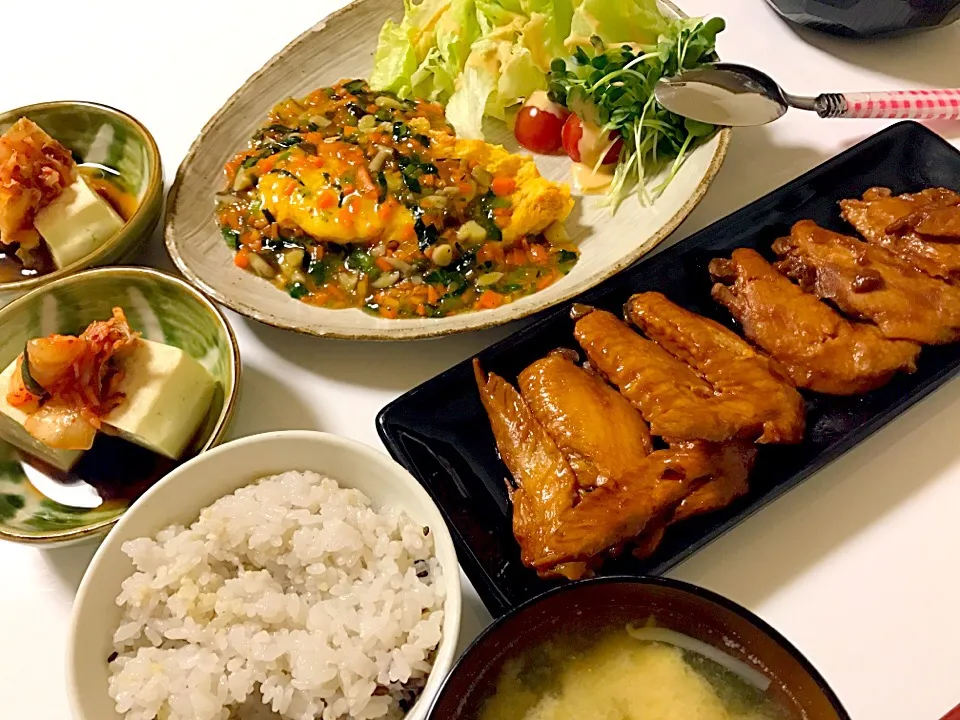 Snapdishの料理写真:#手羽煮晩御飯|ゆりえさん