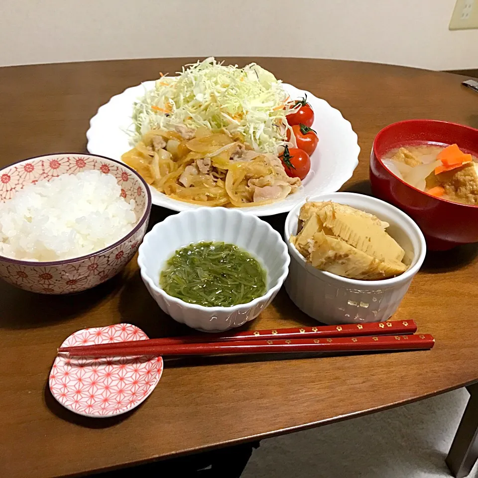 🍴豚の生姜焼き
🍴厚揚げのお味噌汁|ひかりさん