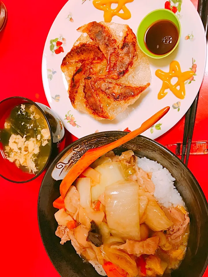 今夜は  中華丼と餃子セット(´ω｀)|島ちゃんさん