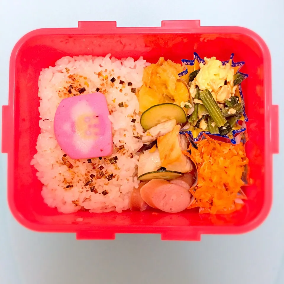 Snapdishの料理写真:#２歳 #娘 #保育園 #お弁当 
白米、塩さば、ウインナー、焼き芋、小松菜と卵の炒め物、人参しりしり、プリキュアのかまぼこ|rainbow&forkさん