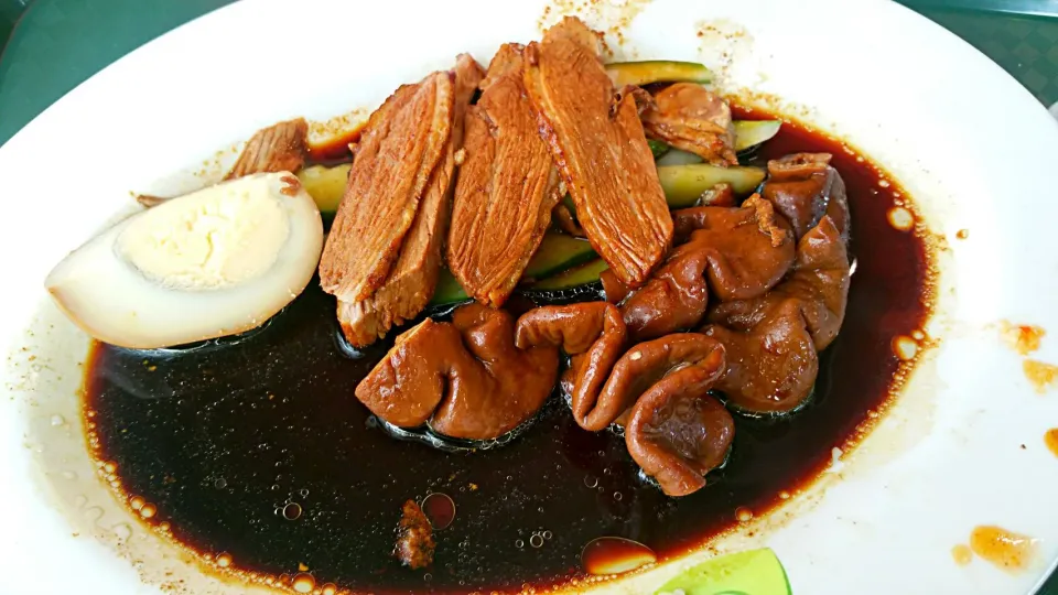 Braised Duck + pig small intestine + egg + rice😉😋👅👅👅👄👄👄|🌷lynnlicious🌷さん