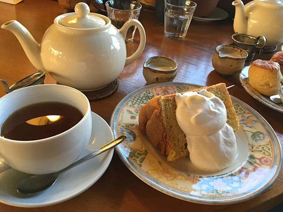 ダージリンとみかん風味のシフォンケーキ|こいちさん