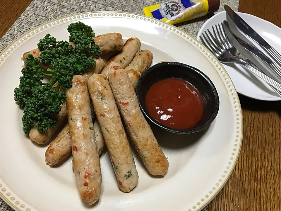 Snapdishの料理写真:✨Homemade SAUSAGES...parsley & lemon flavored...手作りソーセージ...パセリ/レモン🍋風味✨|🌺Sanntina🌺さん