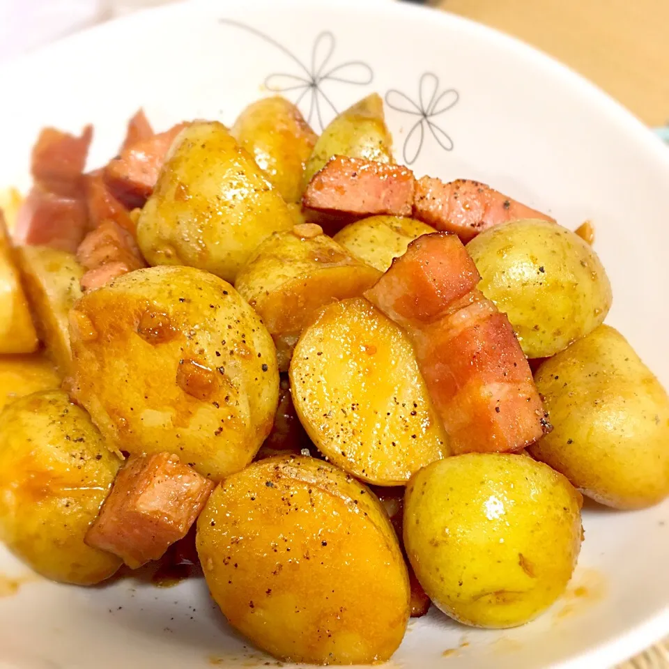 新じゃがとベーコンの甘辛煮っころがし🥔|Kirarihahaさん