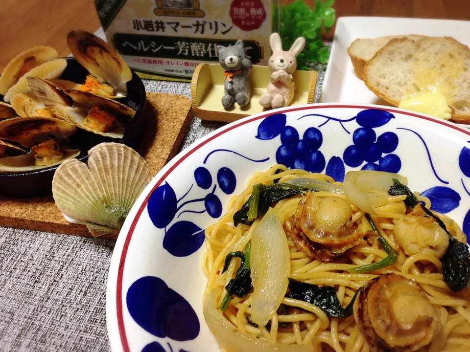 ホタテ稚貝のグリル焼き&ほうれん草とベビーホタテの和風パスタ🐚✨|きゃずさん