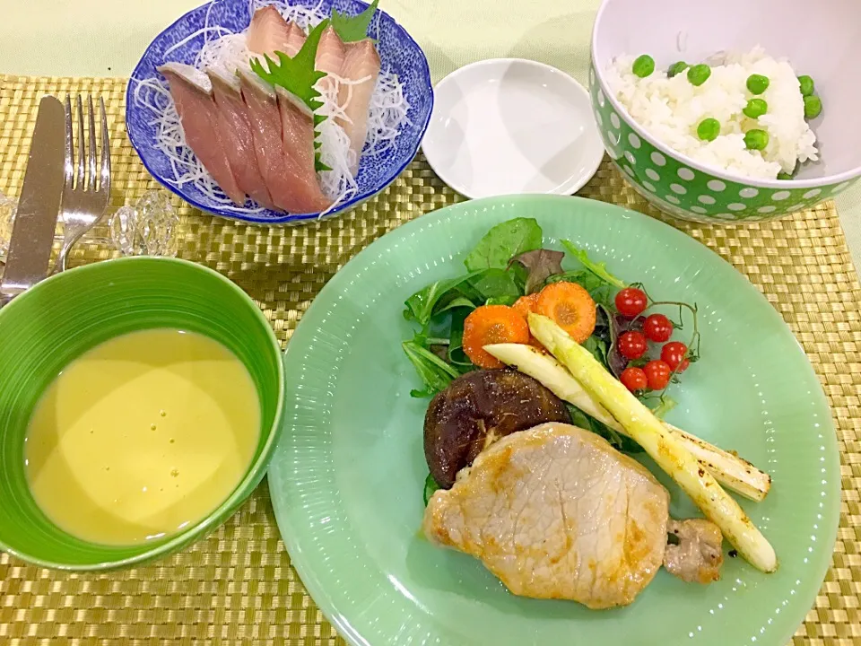 Snapdishの料理写真:塾から帰宅した息子の22時過ぎからの夕食😬|Seikoさん