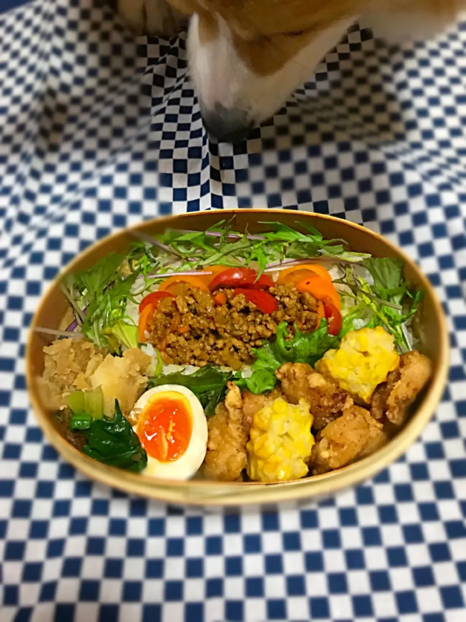 Snapdishの料理写真:キーマカレー
鳥の唐揚げ
新ジャガの煮っころがし
煮玉子
ほうれん草のオカカお浸し
トウモロコシのちぎり揚げ|mikiさん