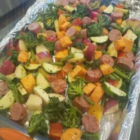 #whole30 chicken sausage sweet potato veggie bake|Erin Walker Grayさん