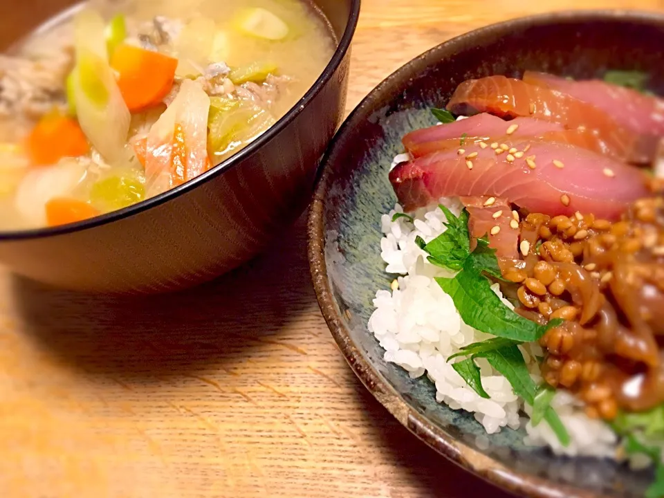 カジカ汁とイカとブリの醤漬け丼|mioさん