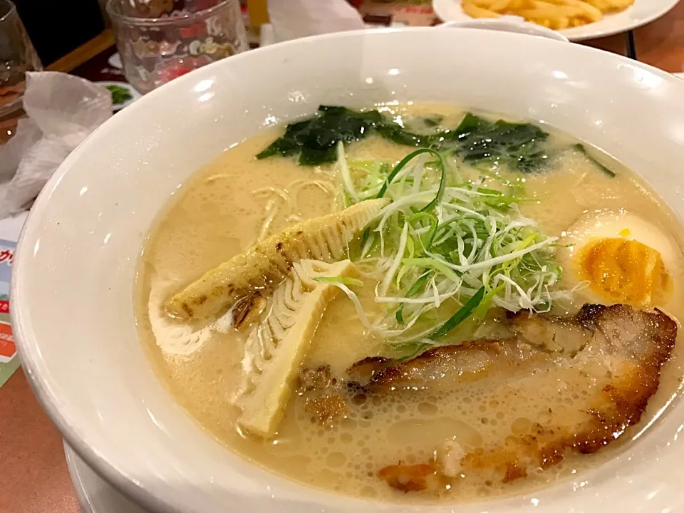 香ばしい鯛出汁の塩とんこつラーメン|yujiさん