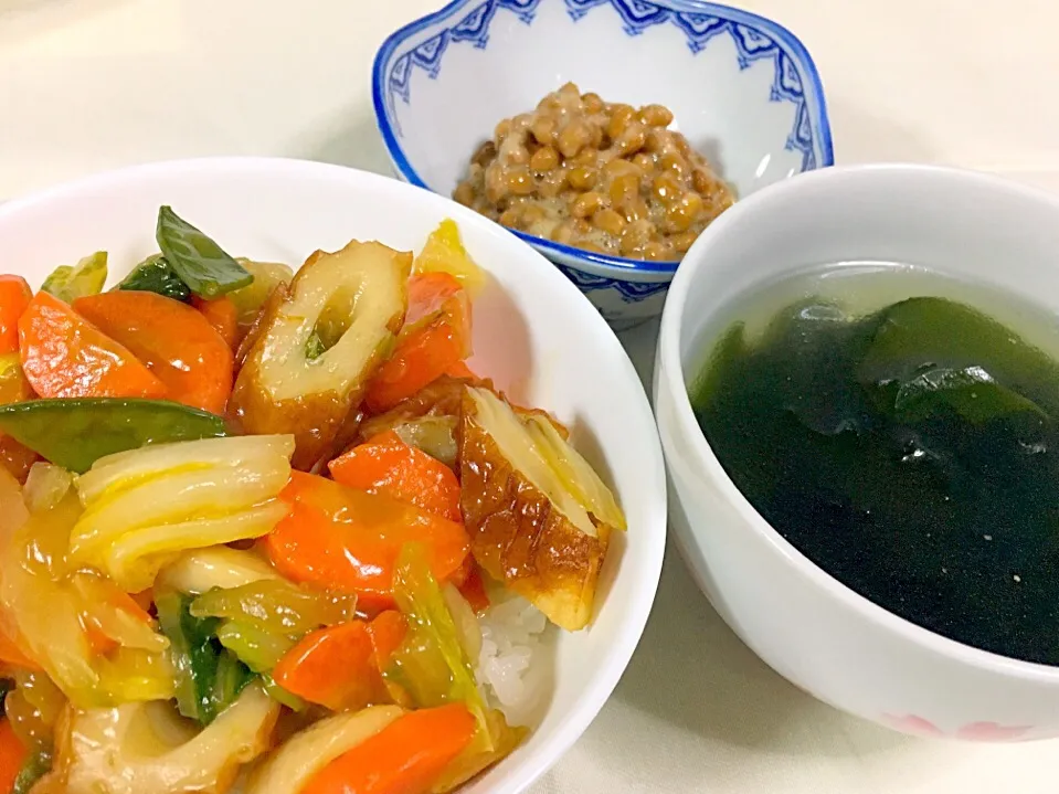 ・中華丼
・わかめスープ
・納豆

#中華丼
#わかめスープ 
#納豆|りえさん