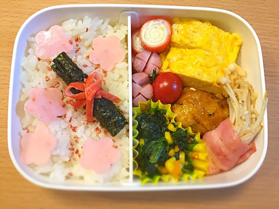 明日、卒業の娘に。卒業弁当🌸|Yukiko.Sさん