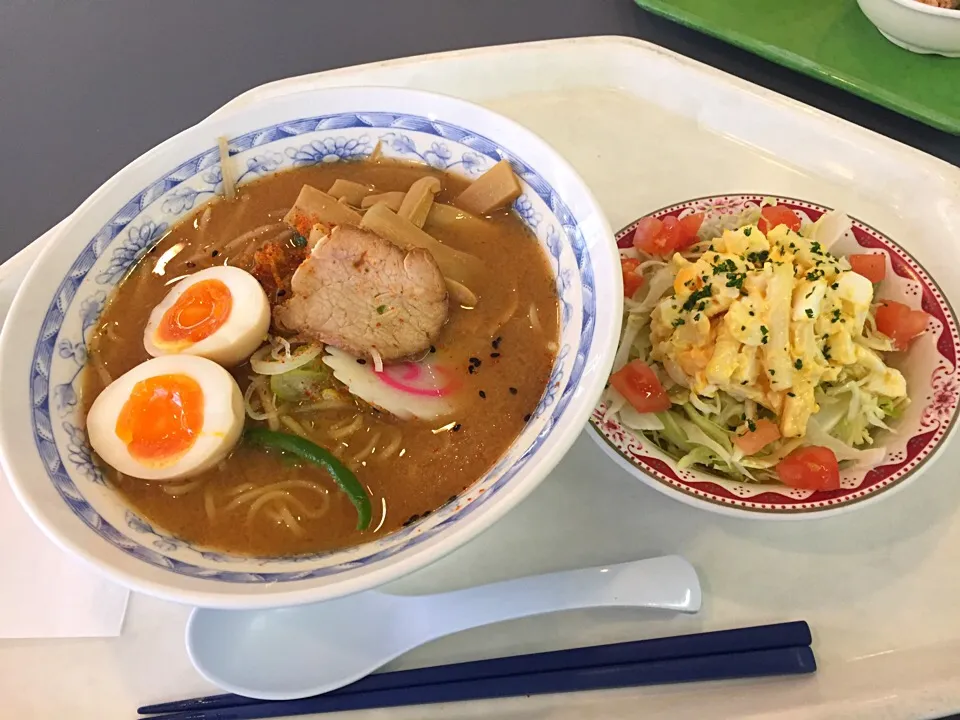 鶏がら味噌ラーメン、エッグマカロニサラダ|Tadahiko Watanabeさん