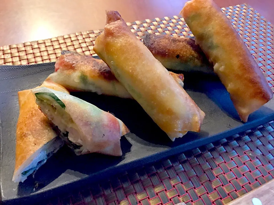 Deep Fried Spring Roll🍻ささみｱﾎﾞｶﾄﾞ紫蘇ﾁｰｽﾞの揚げ春巻き|🌈Ami🍻さん