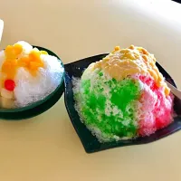 Snapdishの料理写真:Ice kachang and ice jelly(Singapore local dessert)|shangさん