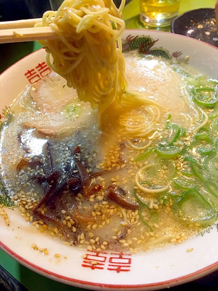 Snapdishの料理写真:博多屋台のラーメン|村長さん