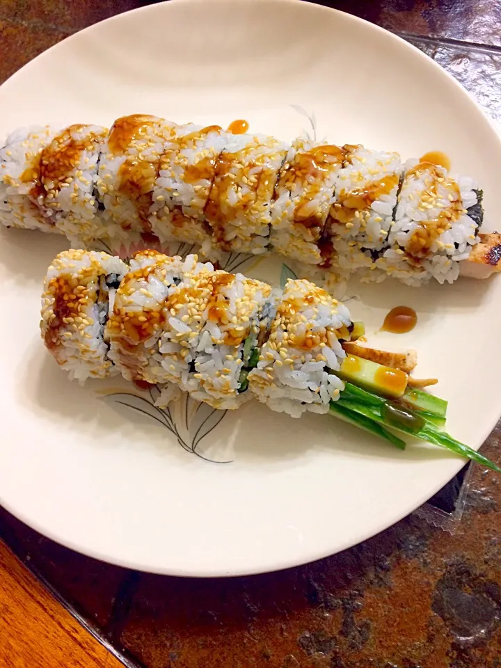 Snapdishの料理写真:Homemade Chicken Teriyaki Roll w/cucumber,avocado&green onion|Milka Papricaさん