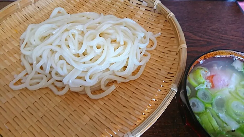 昨日のランチはこしがある、めん小町の乾麺でざるうどん〰️😋〰️甘味のある味噌だれで〰️😍|quitaさん