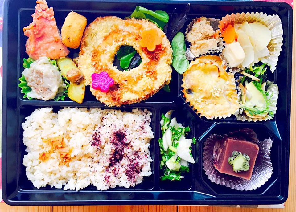 お祝い弁当|矢部肇子さん