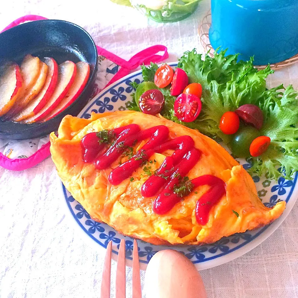 オムレツ食べて、今日も元気にオムレッツGO(*⁰▿⁰*)|Juna Akamaさん