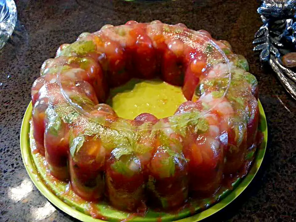 bloody mary jello ring|CHUENCHAIさん