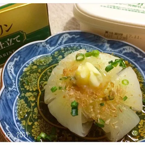 「小岩井 マーガリン【ヘルシー芳醇仕立て】」を使ってみたSnapdishの料理・レシピ写真:まるまさんの料理 新玉ねぎをチンして麺つゆとバターで！