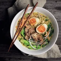 Snapdishの料理写真:Japanese Tonkotsu Ramen🍜昼ごはん用に作った豚骨ラーメン🐖
#ラーメン #豚骨 #ramen #ランチ|mizukudasaiさん