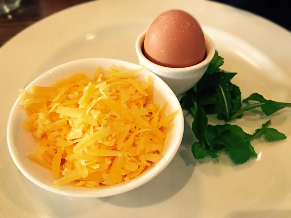 #boiledegg #cheddarcheese #rocket #vegetarian @LaBelle|Sergio Lacuevaさん