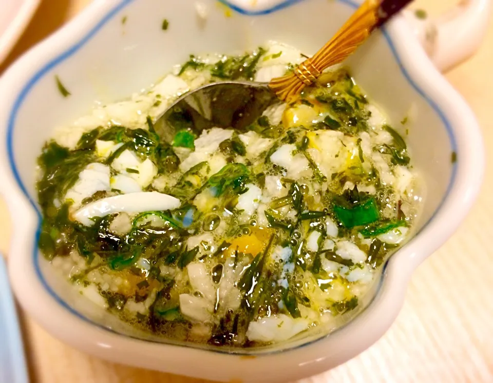 あかもく、長芋、温玉、ネギ、麺つゆ
熱々のご飯にかえて食べる|じゅんこさん