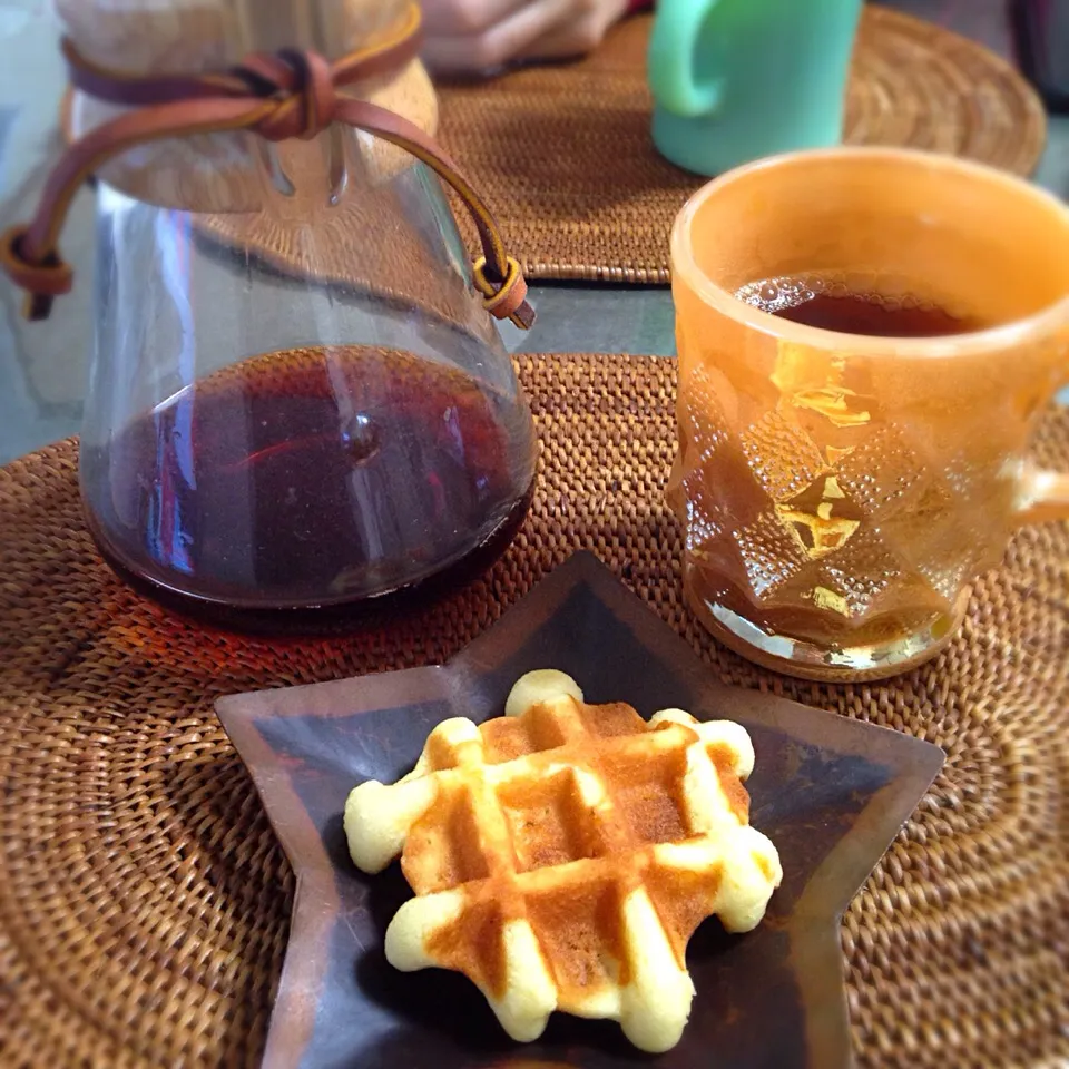 Snapdishの料理写真:手づくりワッフルでコーヒータイム☕️😋|nao子さん