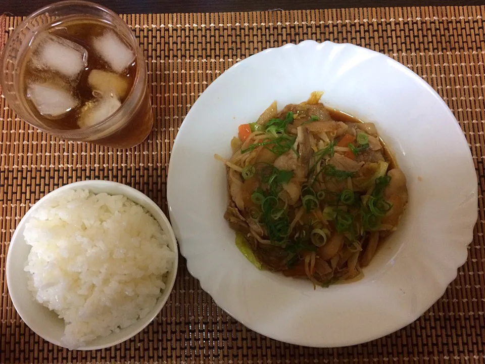 豚肉野菜炒めご飯|ばーさんさん