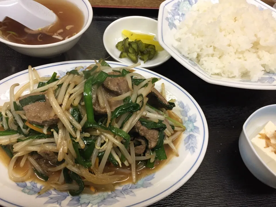 レバニラ定食🐽|まさとさん