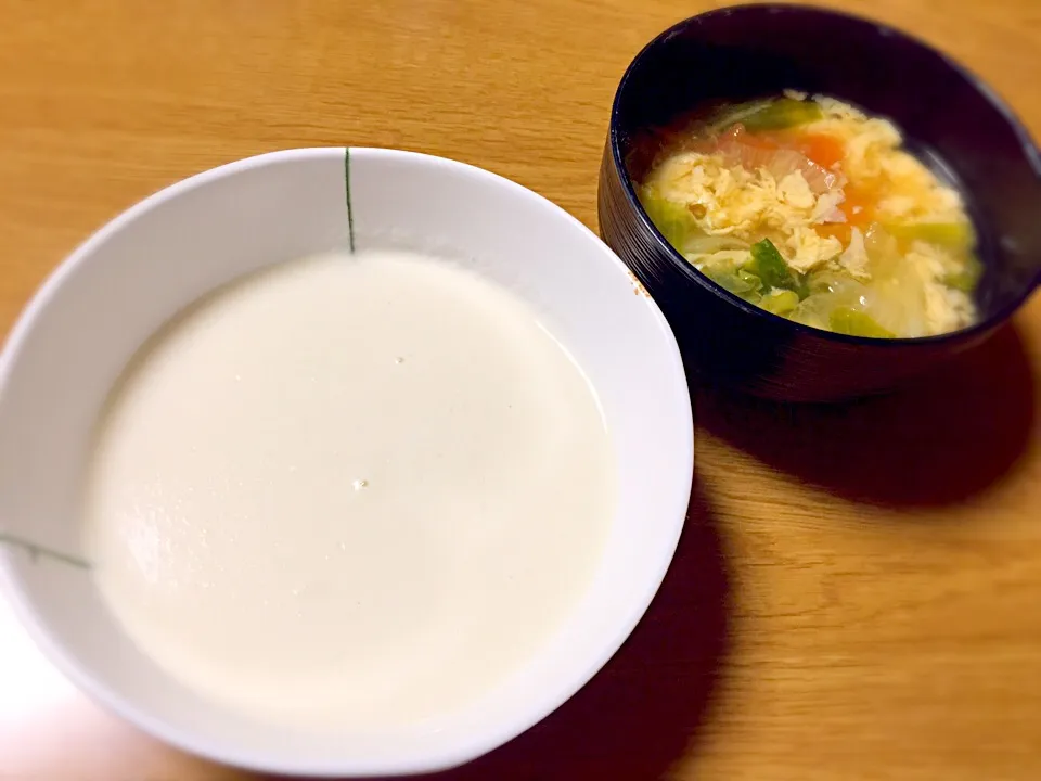 スープ2種(^^)💦
大根のポタージュ‼️
トマト🍅野菜のスープ‼️|Yukihiko Ishidaさん