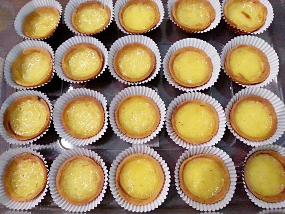 Snapdishの料理写真:Eggtart (Pie Susu)|sari haryaniさん