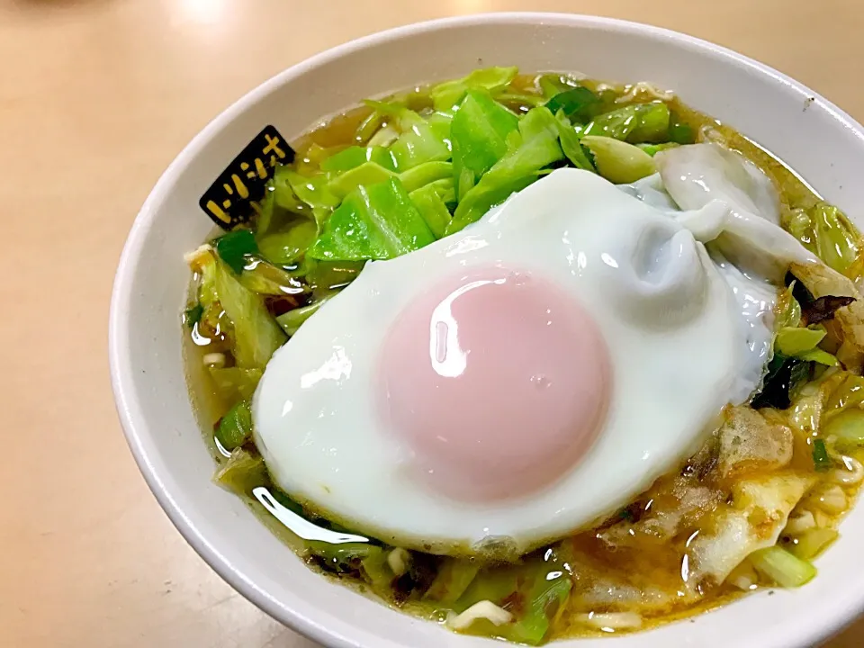 味丹 味味A 排骨鶏湯麺 ヤサイ玉子|マハロ菊池さん