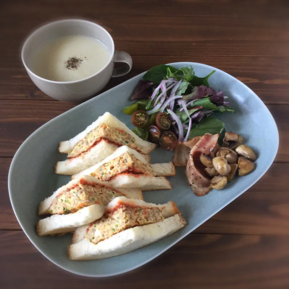 今日の朝ごはん|ぺんぎんさん