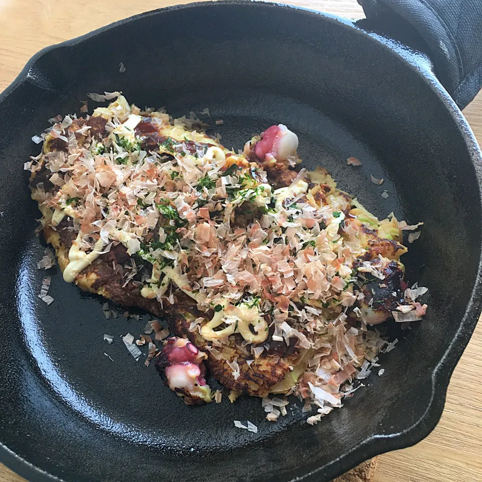 Snapdishの料理写真:大豆粉で山芋ふわトロたこ焼き🐙|Jean Nobyさん