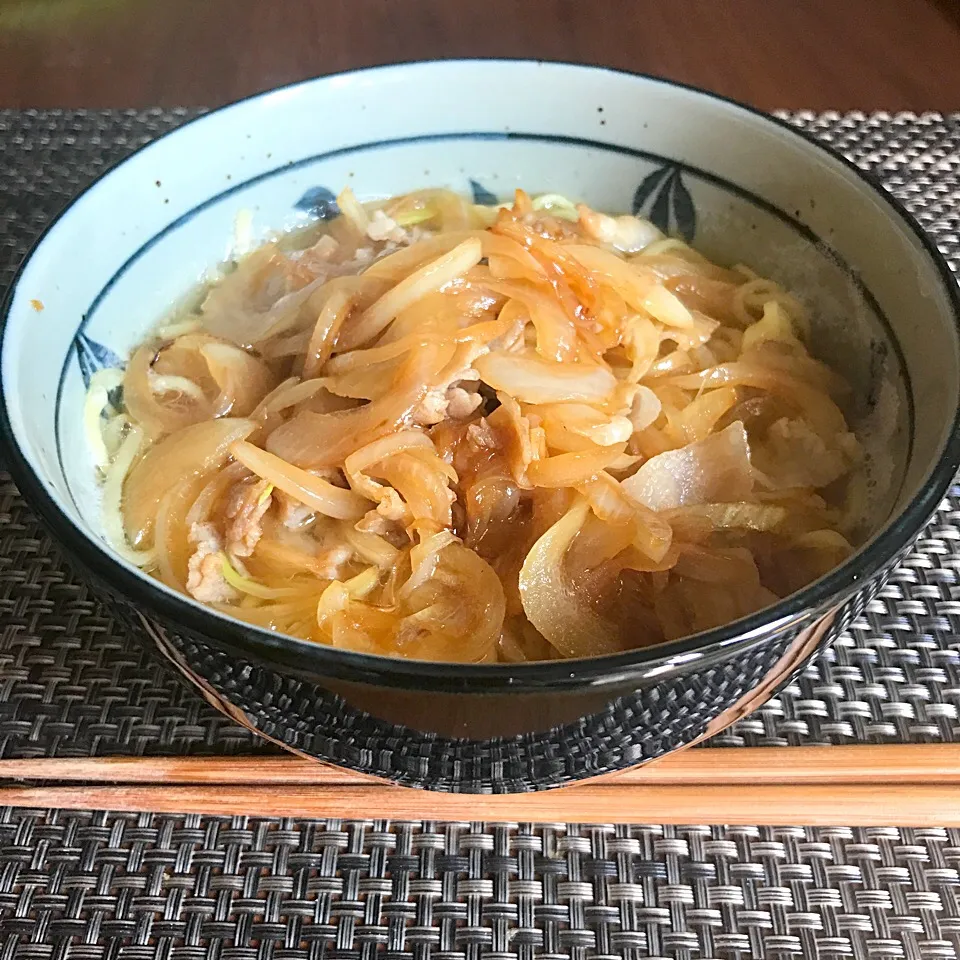 バラ玉ねぎラーメン
#昼ごはん #単身赴任飯|Koichi GOGOさん