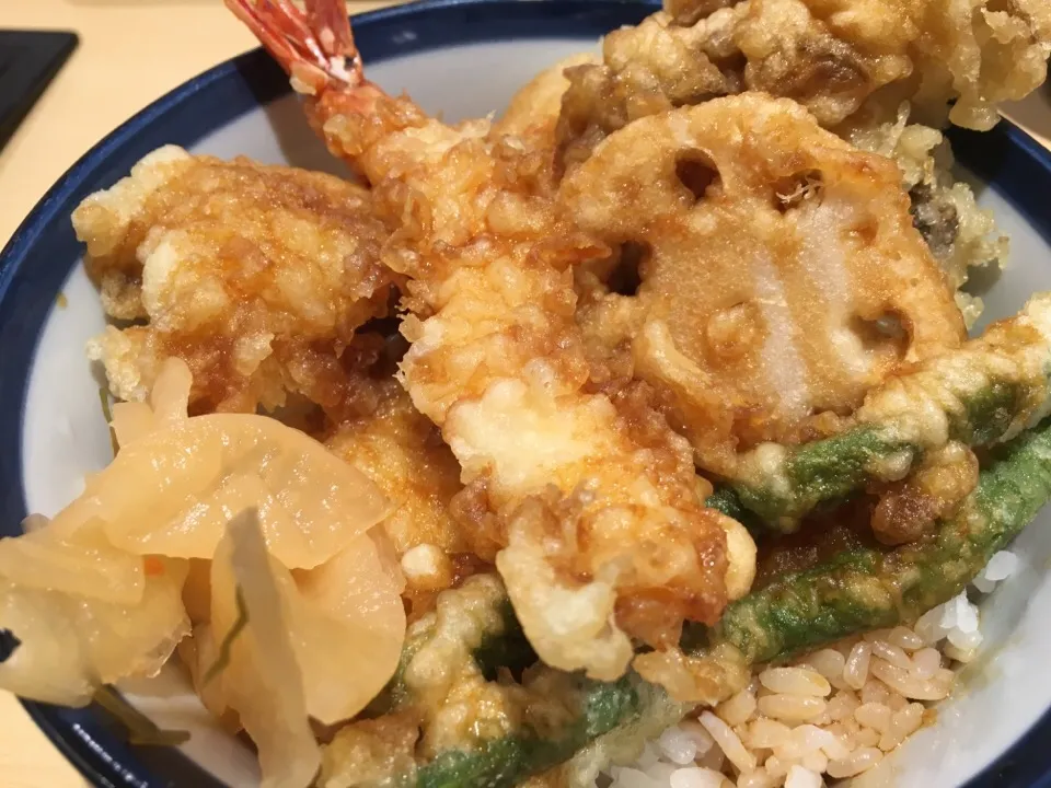 今日のランチは天丼|フージさん