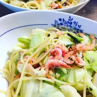 Snapdishの料理写真:桜えびの春のパスタ|monsieurさん