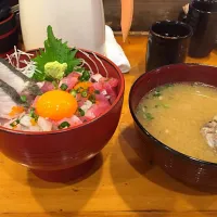 地魚たたき丼（漁師のまかない丼）と漁師汁