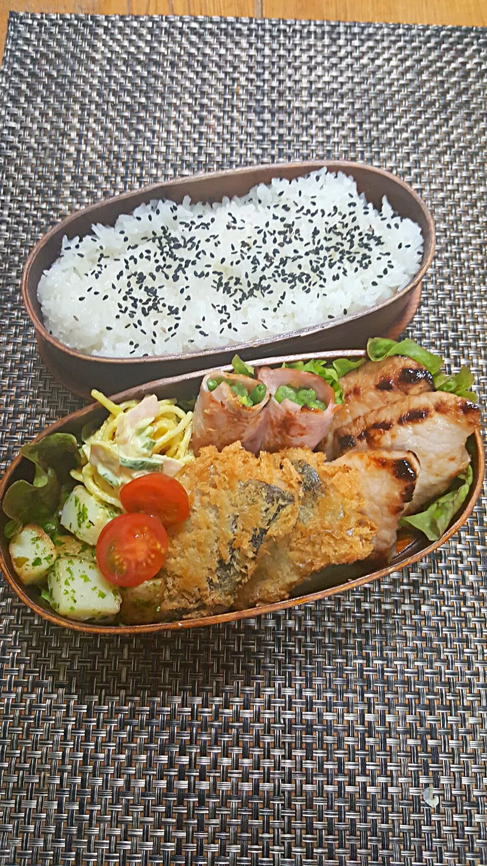 今日のお弁当🎵　豚肉の味噌漬け焼き🐷🐷🐷🐷|クッキングオヤジさん