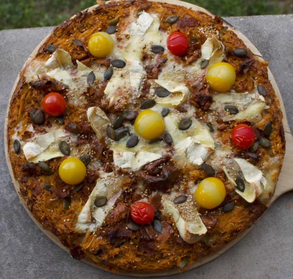 Tarte Salée à la Courge (Marrow), Tomates, Poivrons, Chorizo, Poitrine Fumée (Tomatoes, sweet. Peppers, Smoked Bacon), Graines de Courges et de Sésame (Sesames|PHILIPPEさん