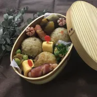 Snapdishの料理写真:＃とり五目おにぎりお弁当|TKKさん